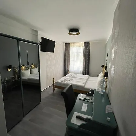 Haus Hennesburg, Garni Gasthof