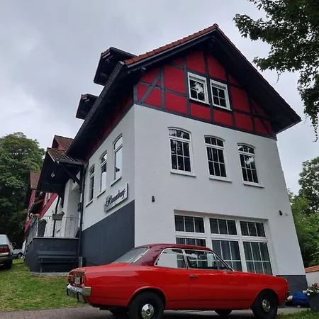 Haus Hennesburg, Garni Gasthof 2*